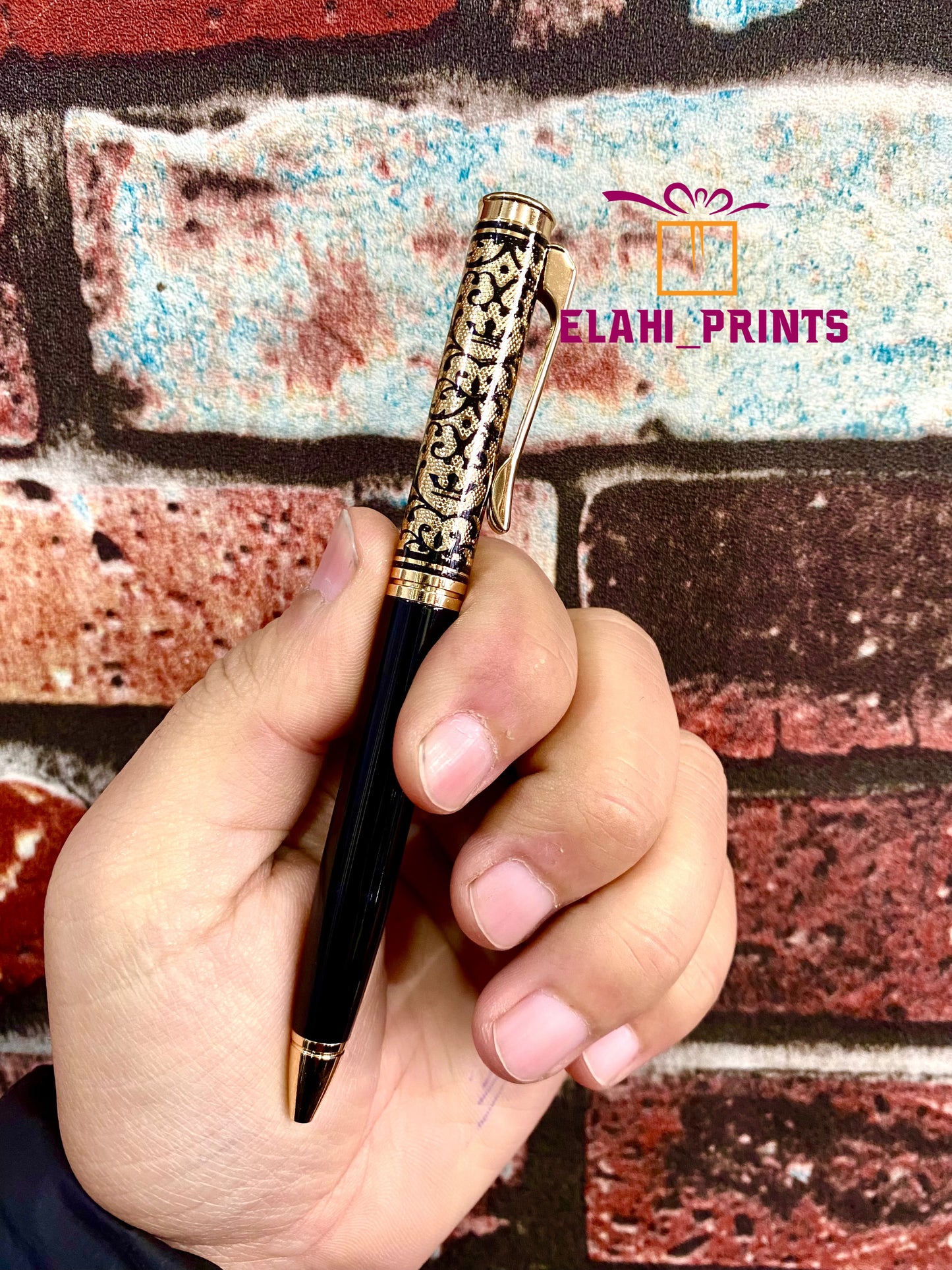 Black Zari Pen