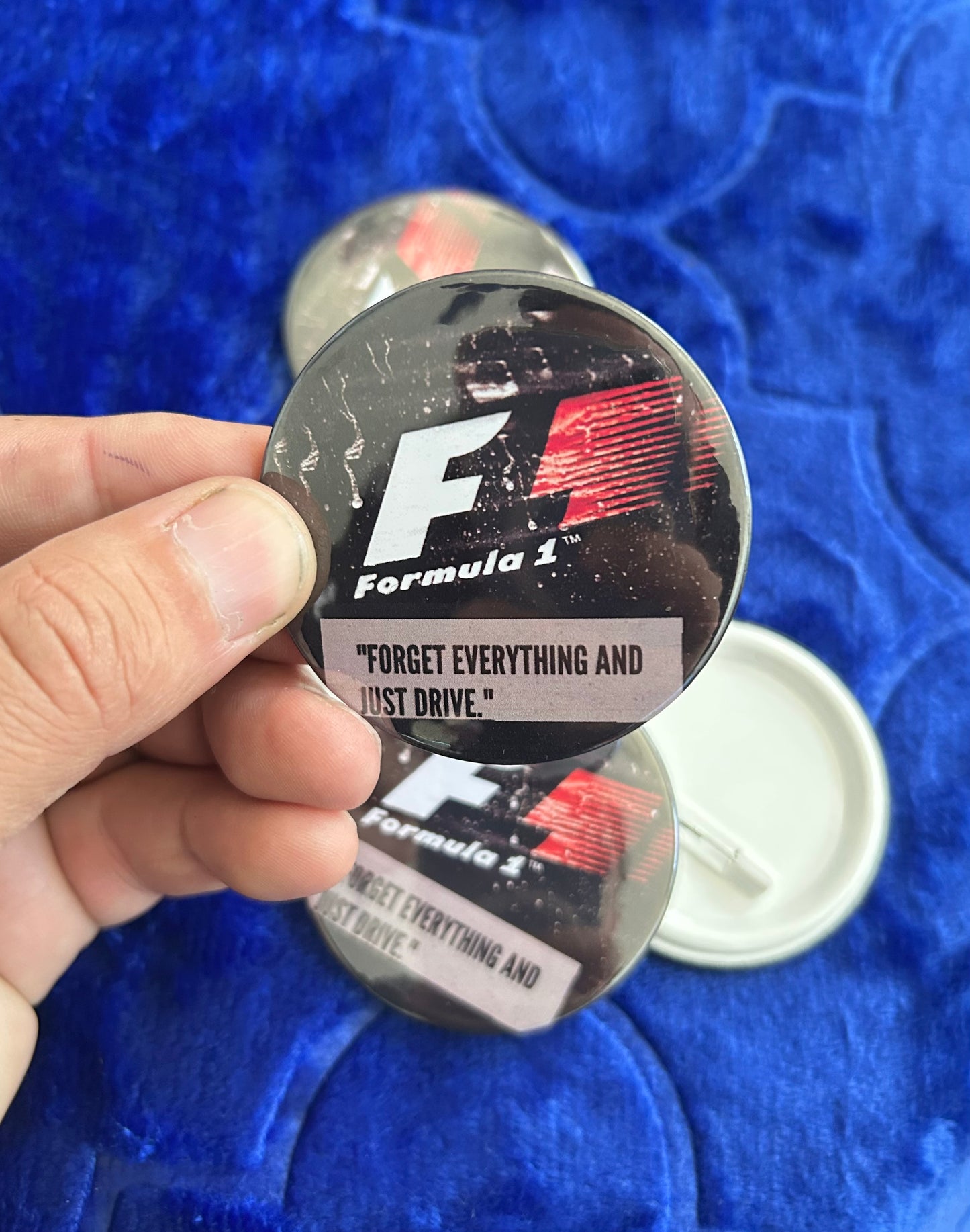 Customized Button Badge With Photo Logo & Text (pack of 5)